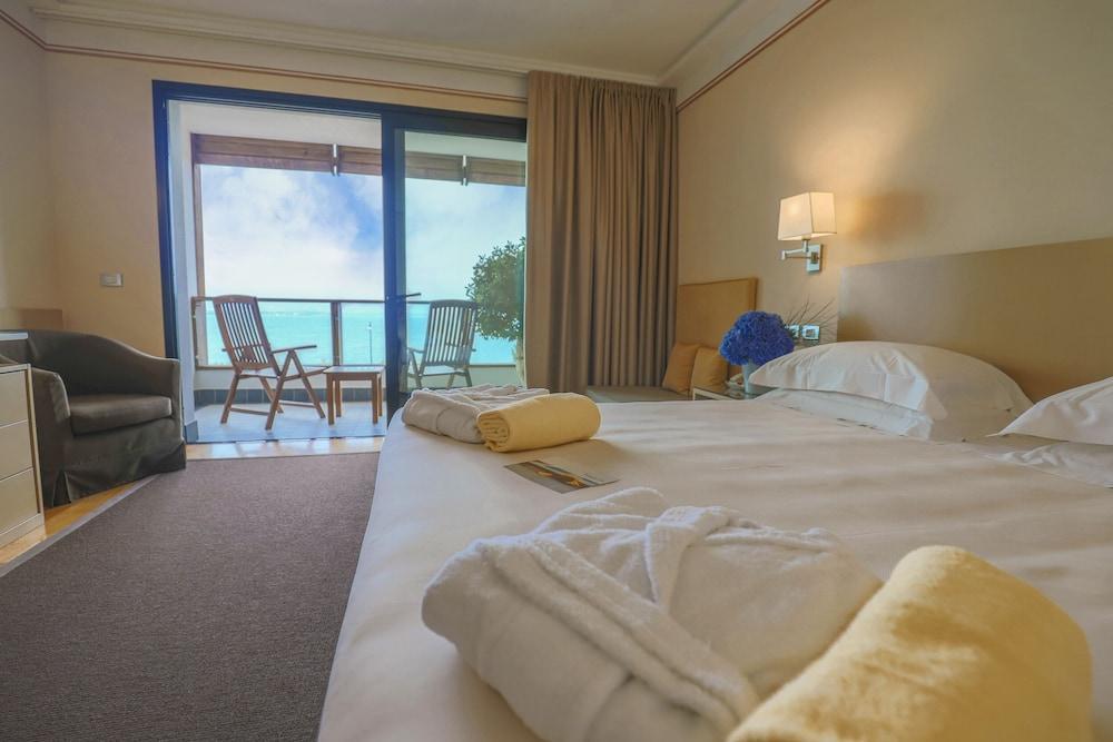 Hotel Acquaviva Del Garda Desenzano del Garda Zewnętrze zdjęcie