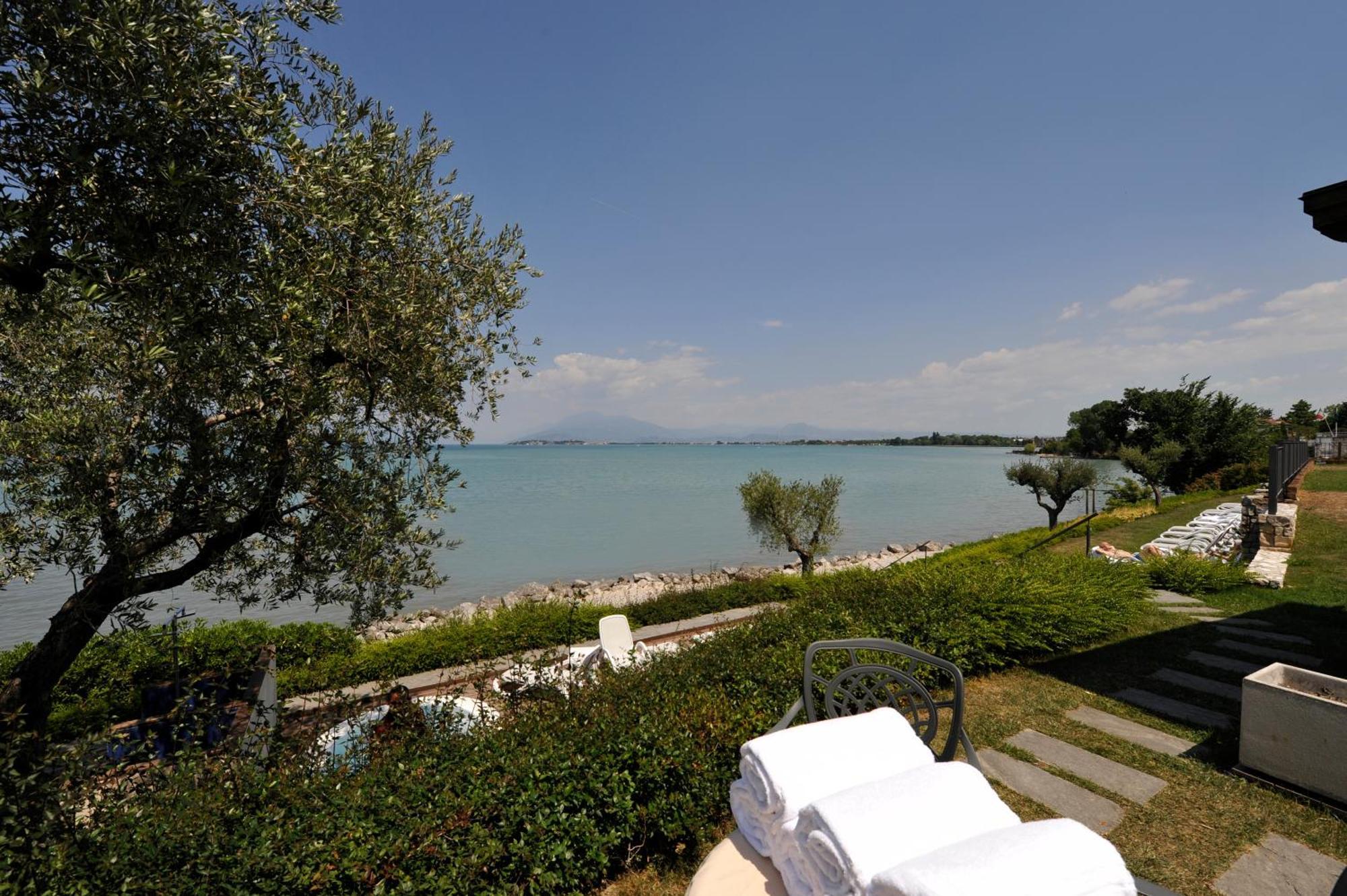 Hotel Acquaviva Del Garda Desenzano del Garda Zewnętrze zdjęcie