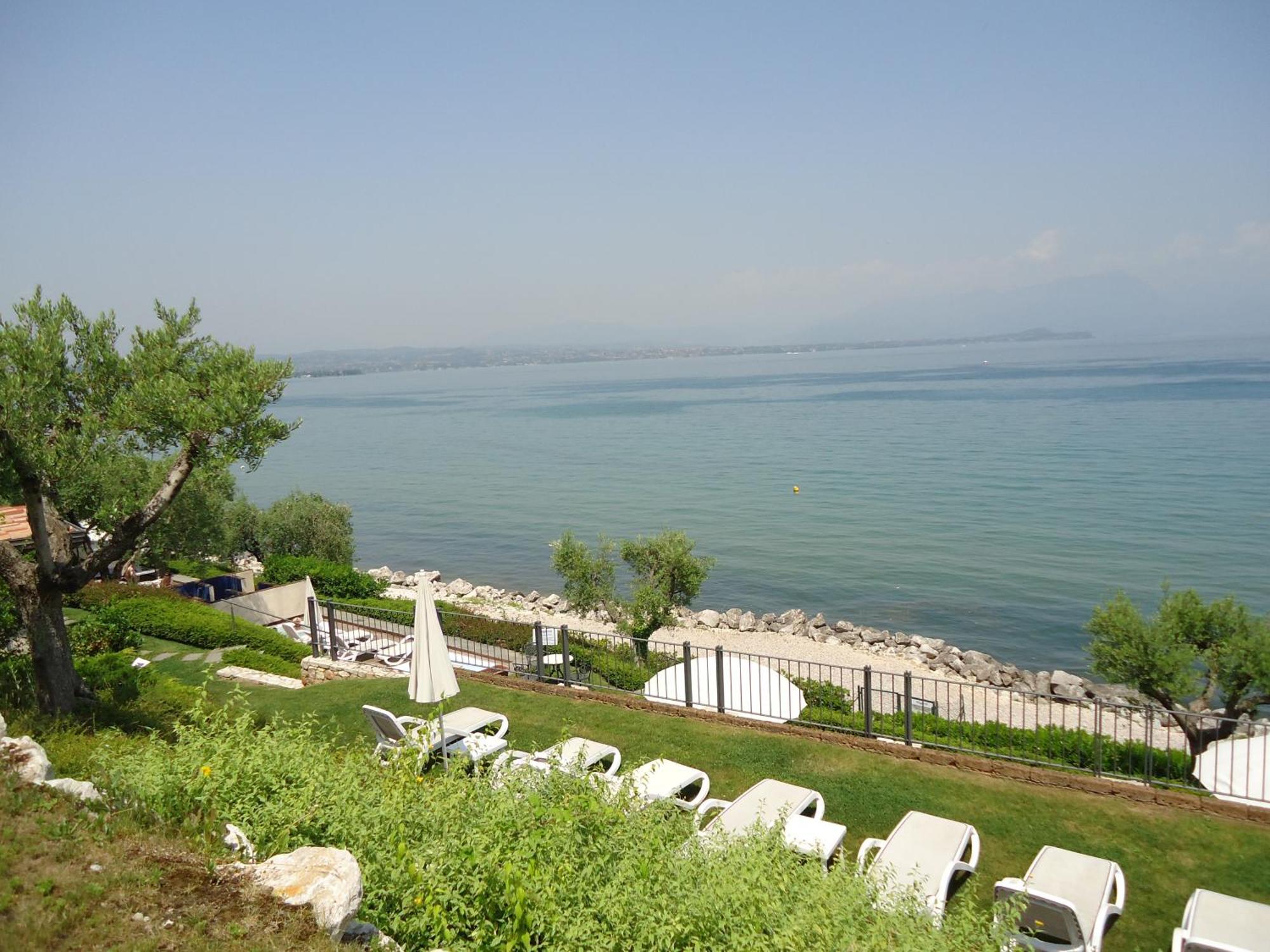 Hotel Acquaviva Del Garda Desenzano del Garda Zewnętrze zdjęcie