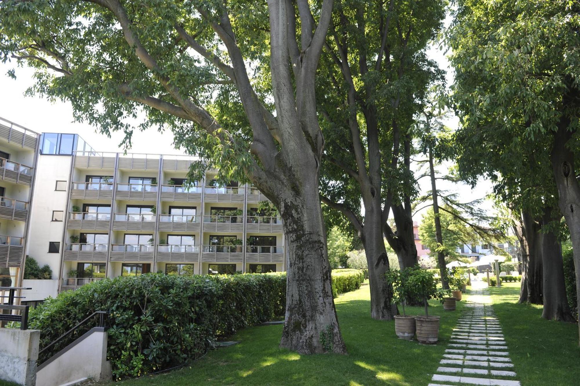 Hotel Acquaviva Del Garda Desenzano del Garda Zewnętrze zdjęcie