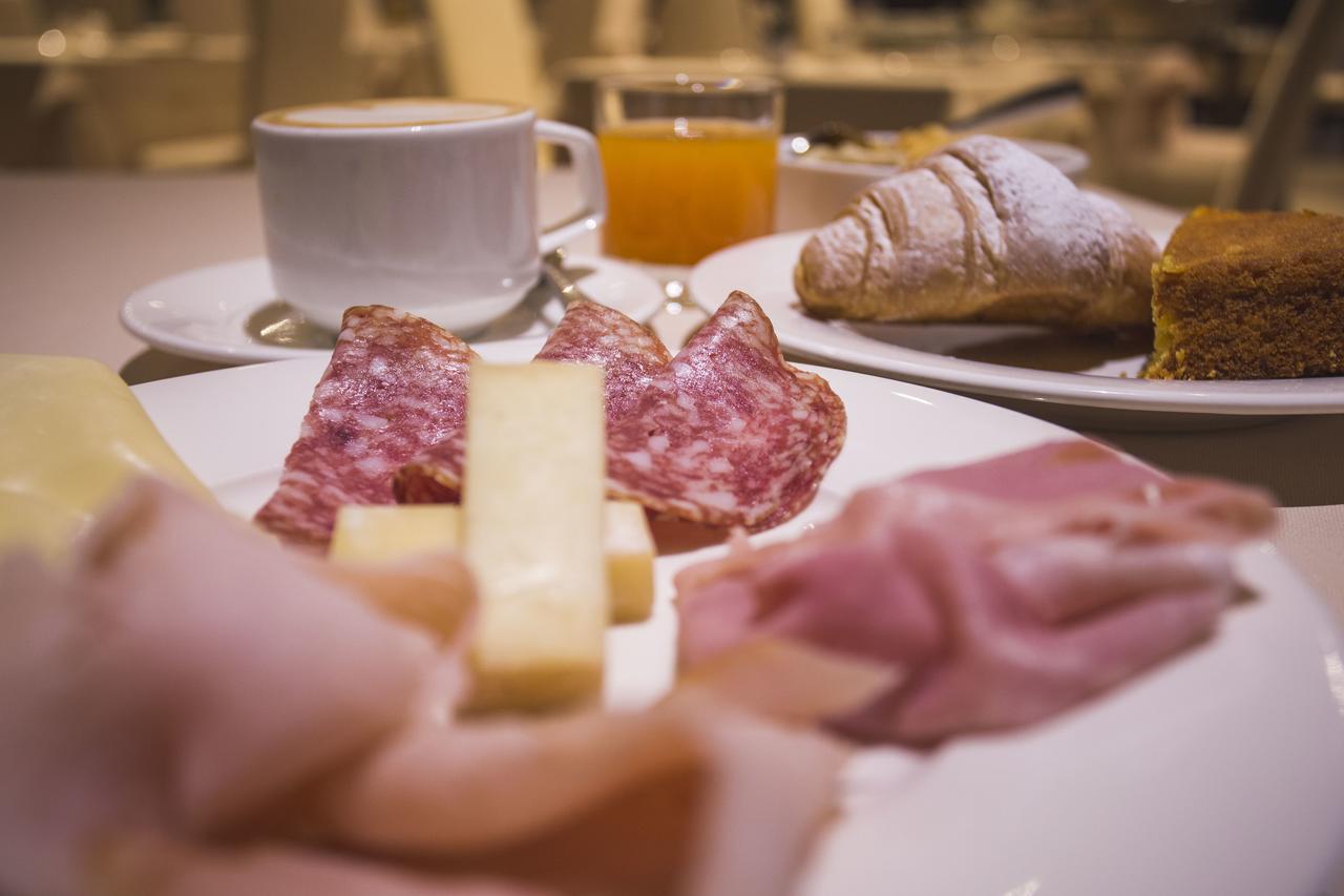 Hotel Acquaviva Del Garda Desenzano del Garda Zewnętrze zdjęcie